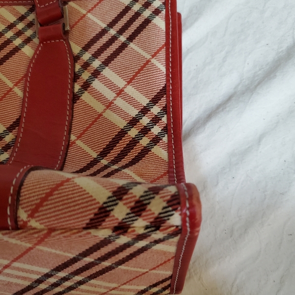 Burberry Tote. Blue Label. Red/Cream Novacheck Pattern. - Picture 10 of 12
